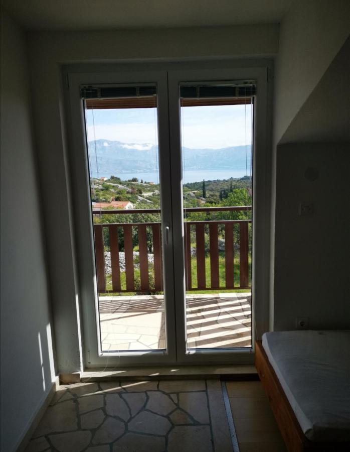 Apartments Plazibat Škrip Εξωτερικό φωτογραφία